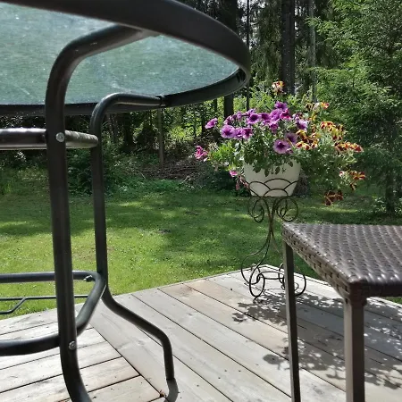 Ainja Puhkemaja * Viljandi (Viljandimaa)
