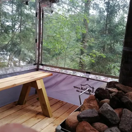 Ainja Puhkemaja ロッジ ヴィリャンディ