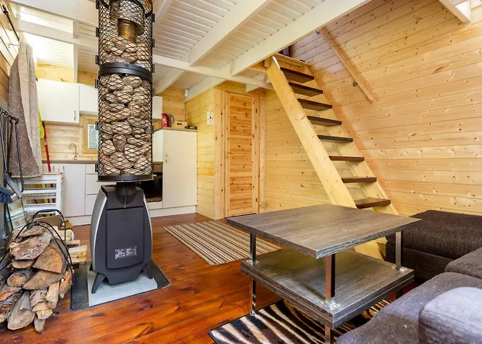 Ainja Puhkemaja Lodge