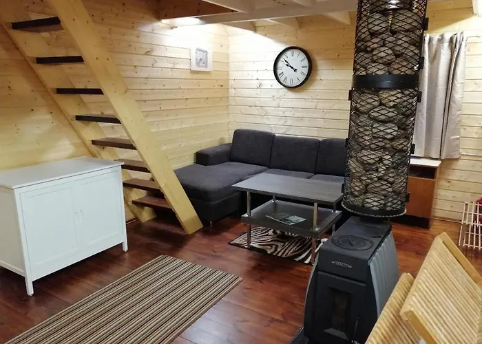 Ainja Puhkemaja Lodge *