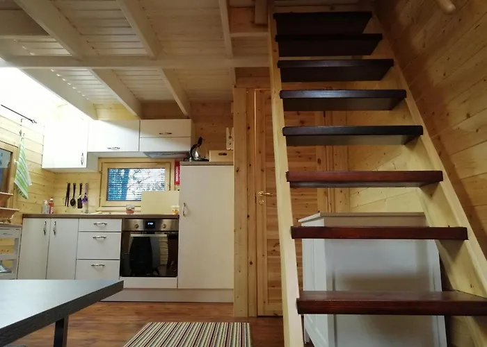 Ainja Puhkemaja אכסניה *